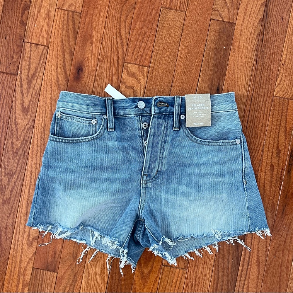 Madewell high waisted denim shorts - Picture 2 of 6